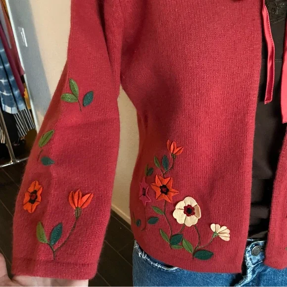 90s Vintage Harold’s Wool Flower Patch Cardigan - Picture 2 of 7